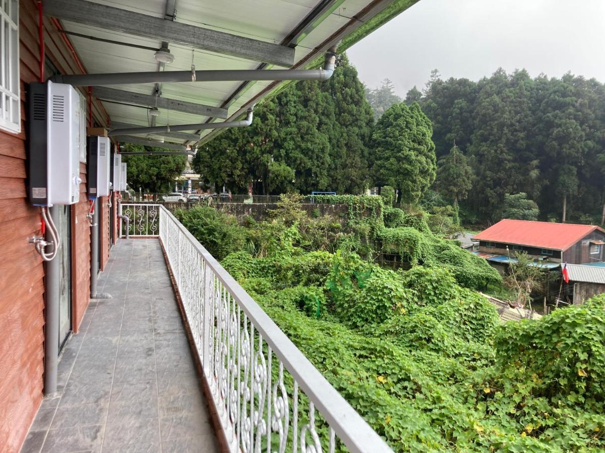 老老街 誠君民宿 Fenchihu Exterior foto